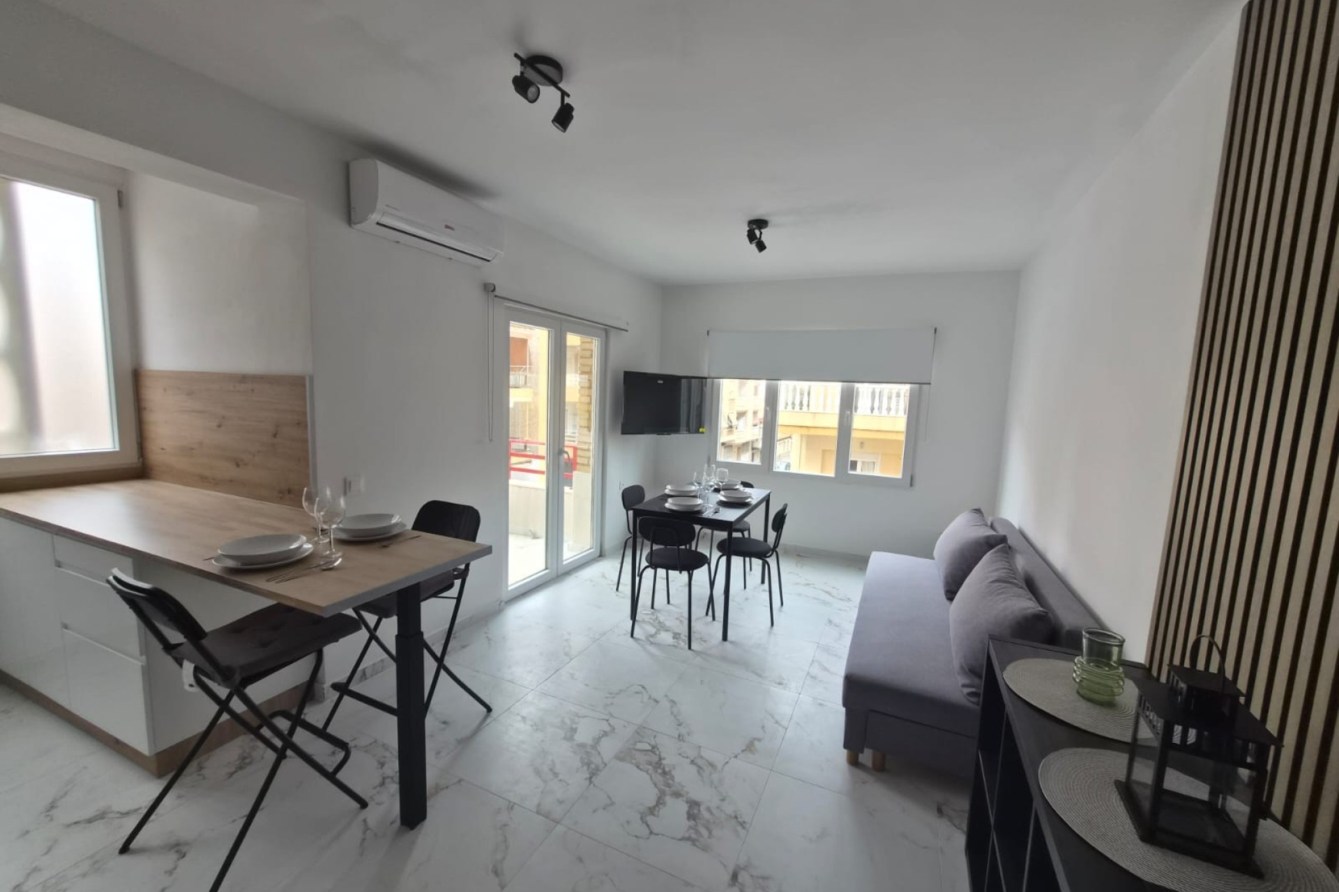 Resale - Apartment / Flat - Torrevieja - Playa del Cura