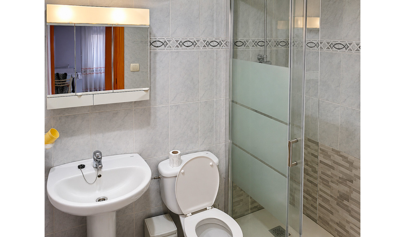 Resale - Apartment / Flat - Torrevieja - Playa del Cura