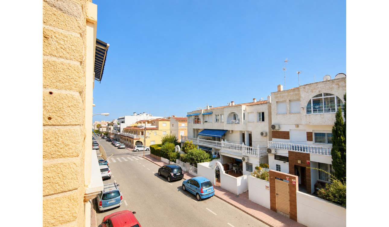 Resale - Apartment / Flat - Torrevieja - Playa del Cura