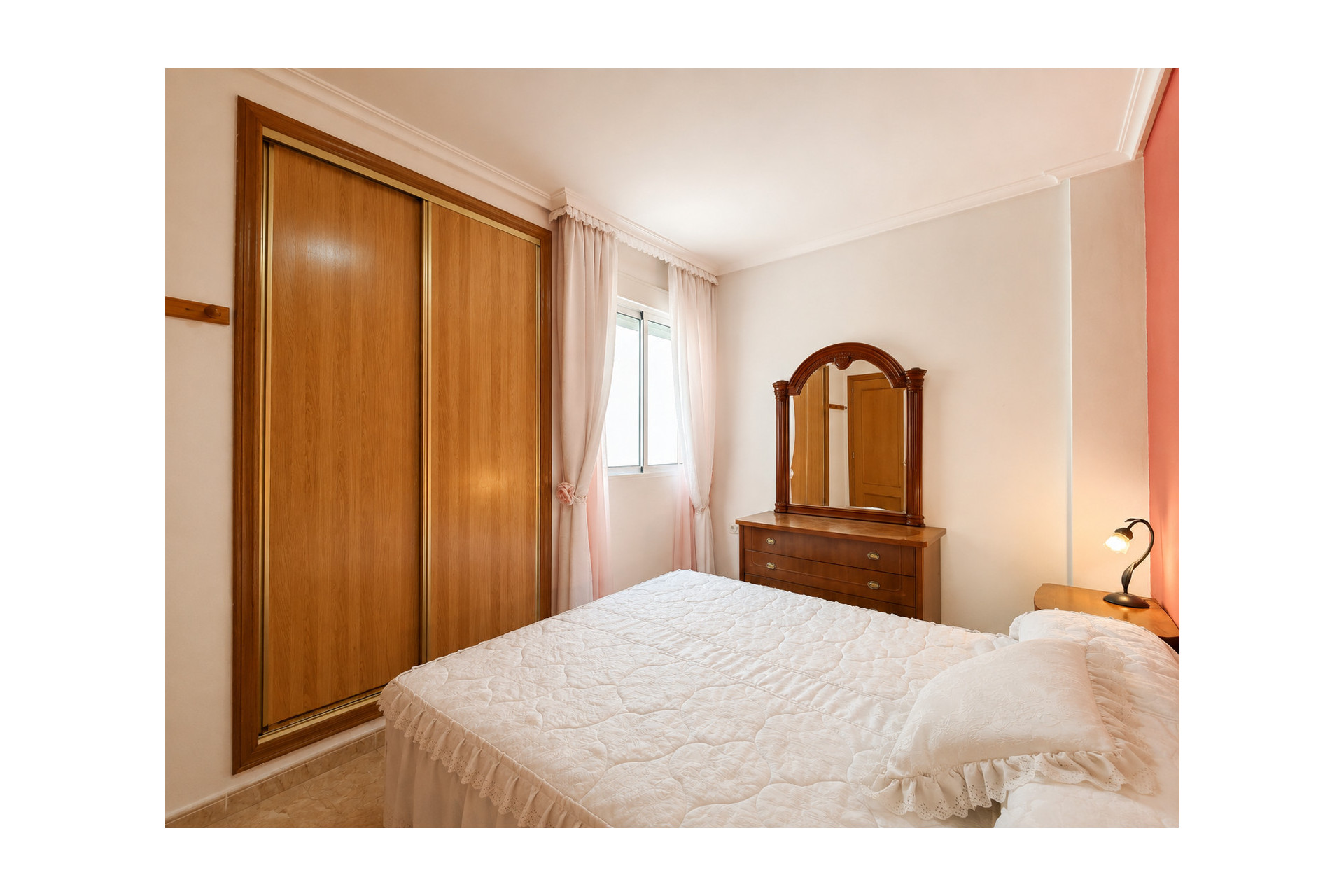 Resale - Apartment / Flat - Torrevieja - Playa del Cura