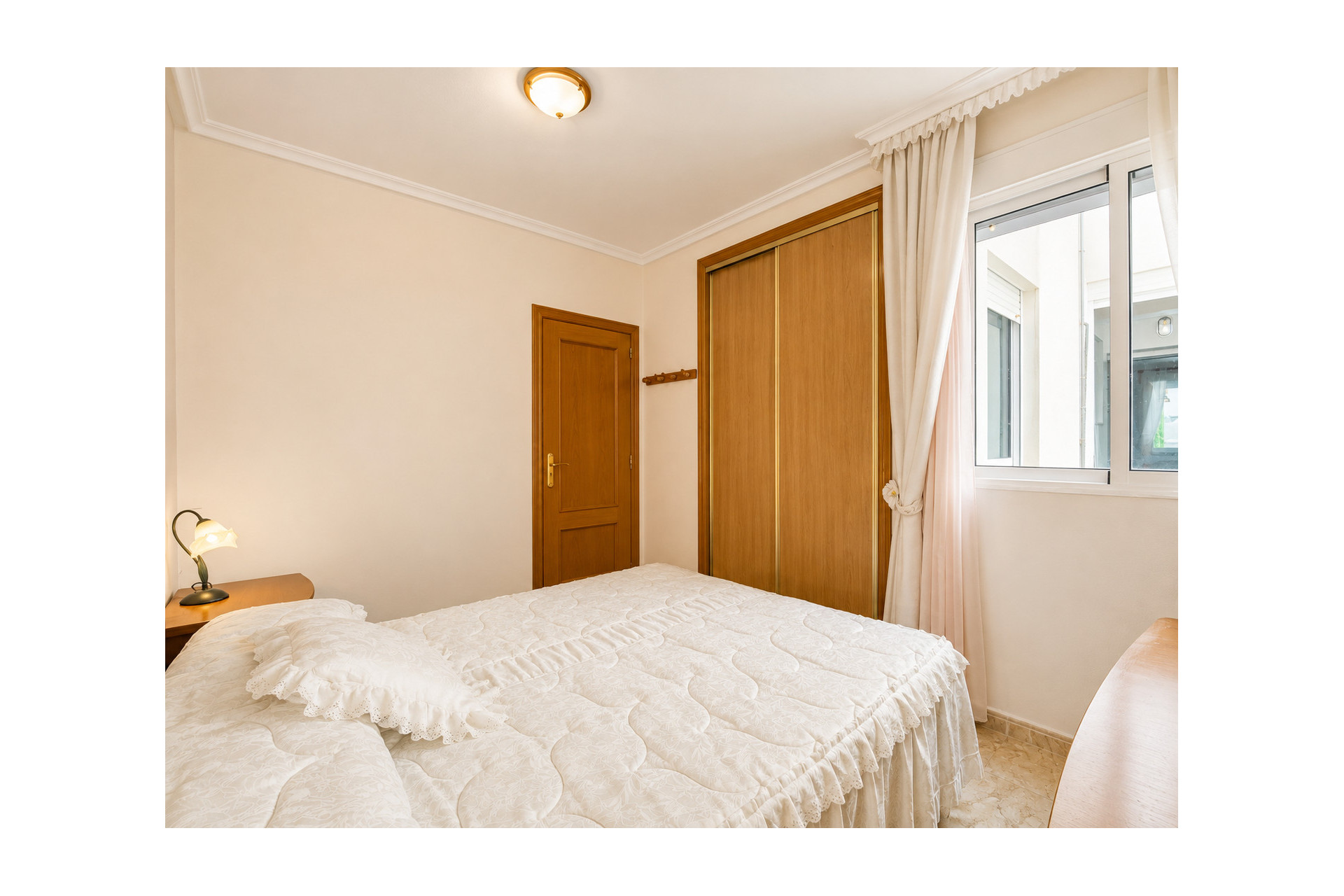 Resale - Apartment / Flat - Torrevieja - Playa del Cura