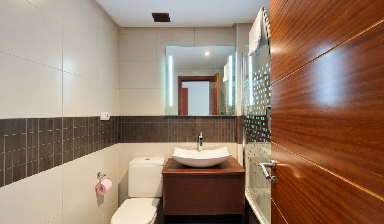 Resale - Apartment / Flat - Torrevieja - Playa del Cura
