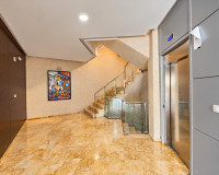 Resale - Apartment / Flat - Torrevieja - Playa del Cura