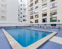Resale - Apartment / Flat - Torrevieja - Playa del Cura