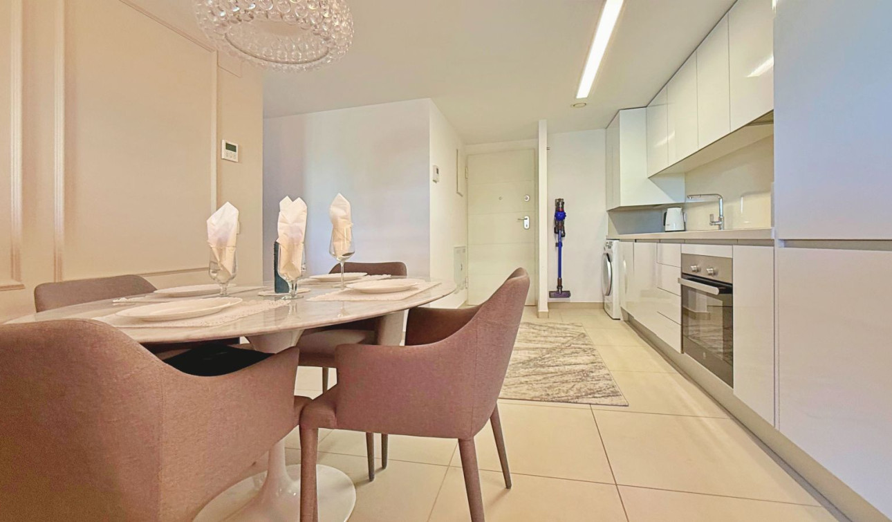 Resale - Apartment / Flat - Torrevieja - Punta Prima