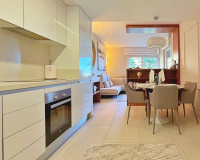 Resale - Apartment / Flat - Torrevieja - Punta Prima