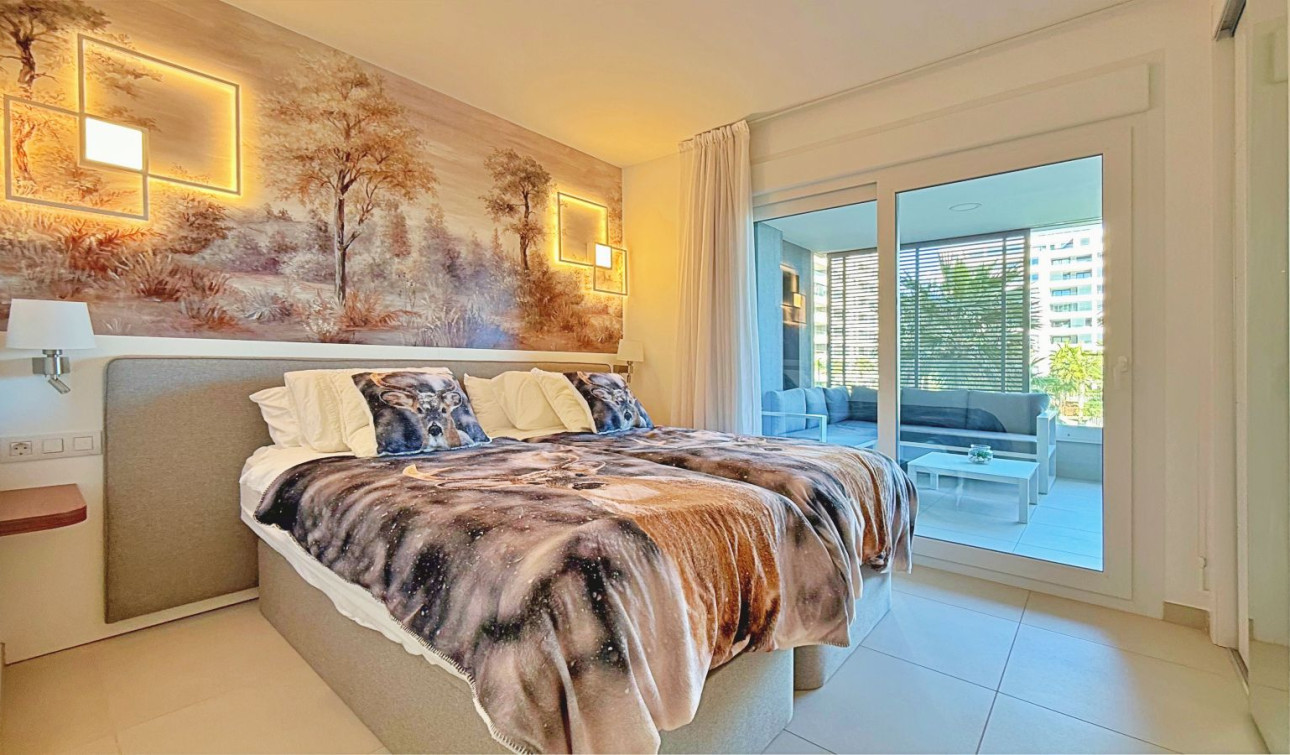 Resale - Apartment / Flat - Torrevieja - Punta Prima