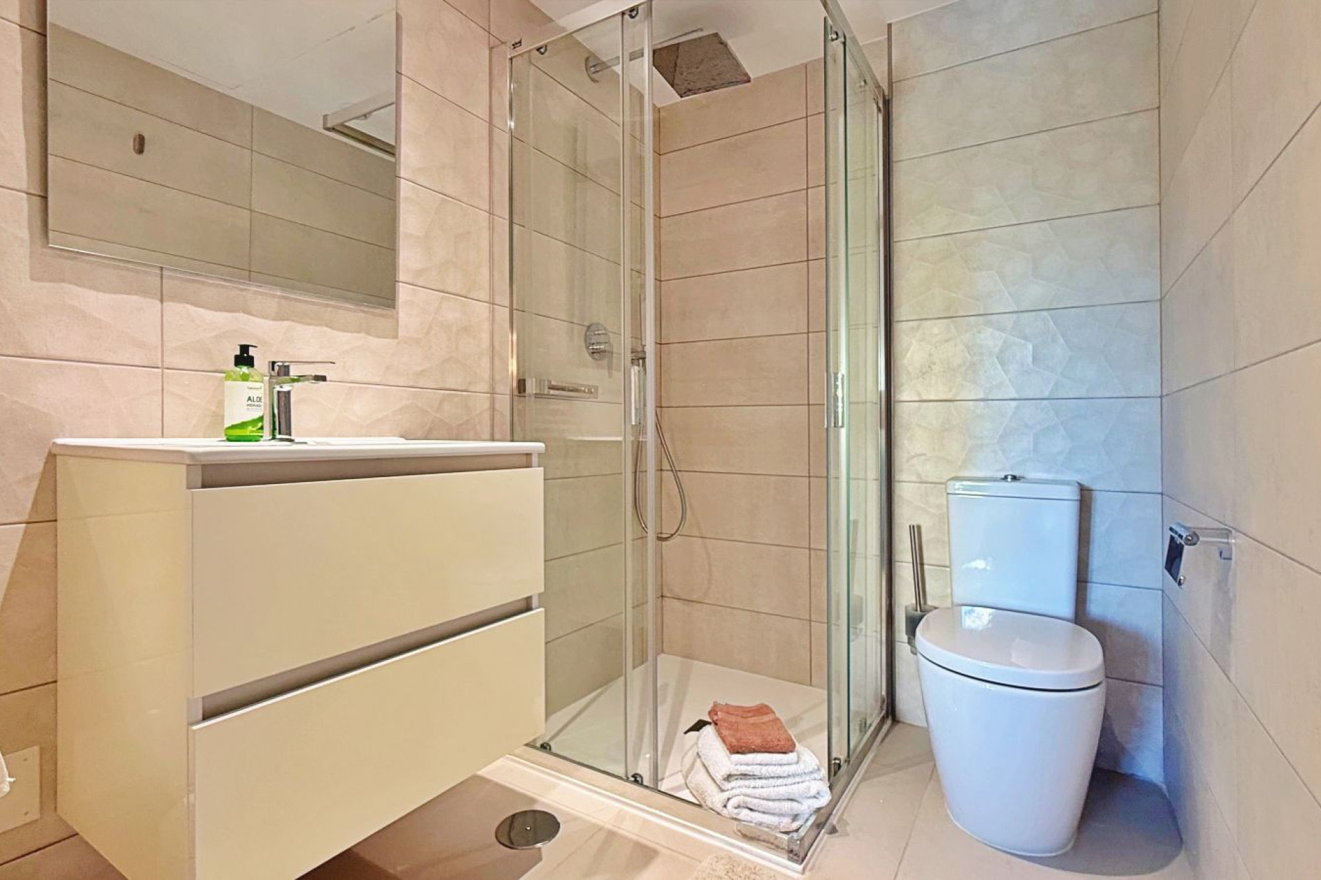 Resale - Apartment / Flat - Torrevieja - Punta Prima