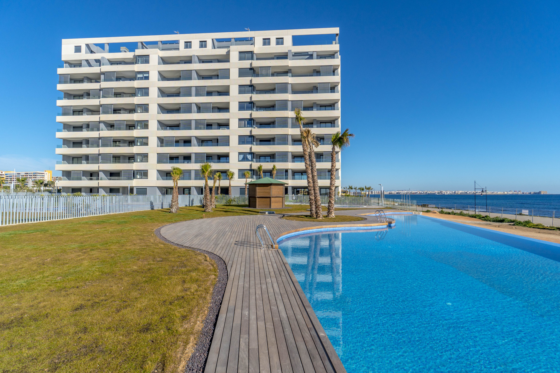 Resale - Apartment / Flat - Torrevieja - Punta Prima