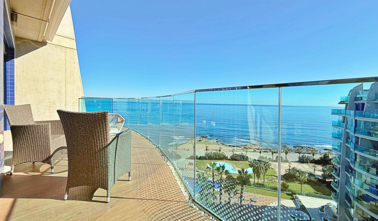 Resale - Apartment / Flat - Torrevieja - Punta Prima
