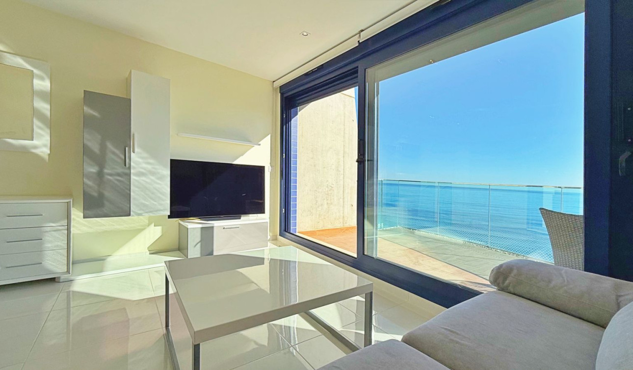 Resale - Apartment / Flat - Torrevieja - Punta Prima