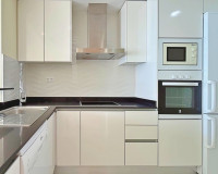 Resale - Apartment / Flat - Torrevieja - Punta Prima