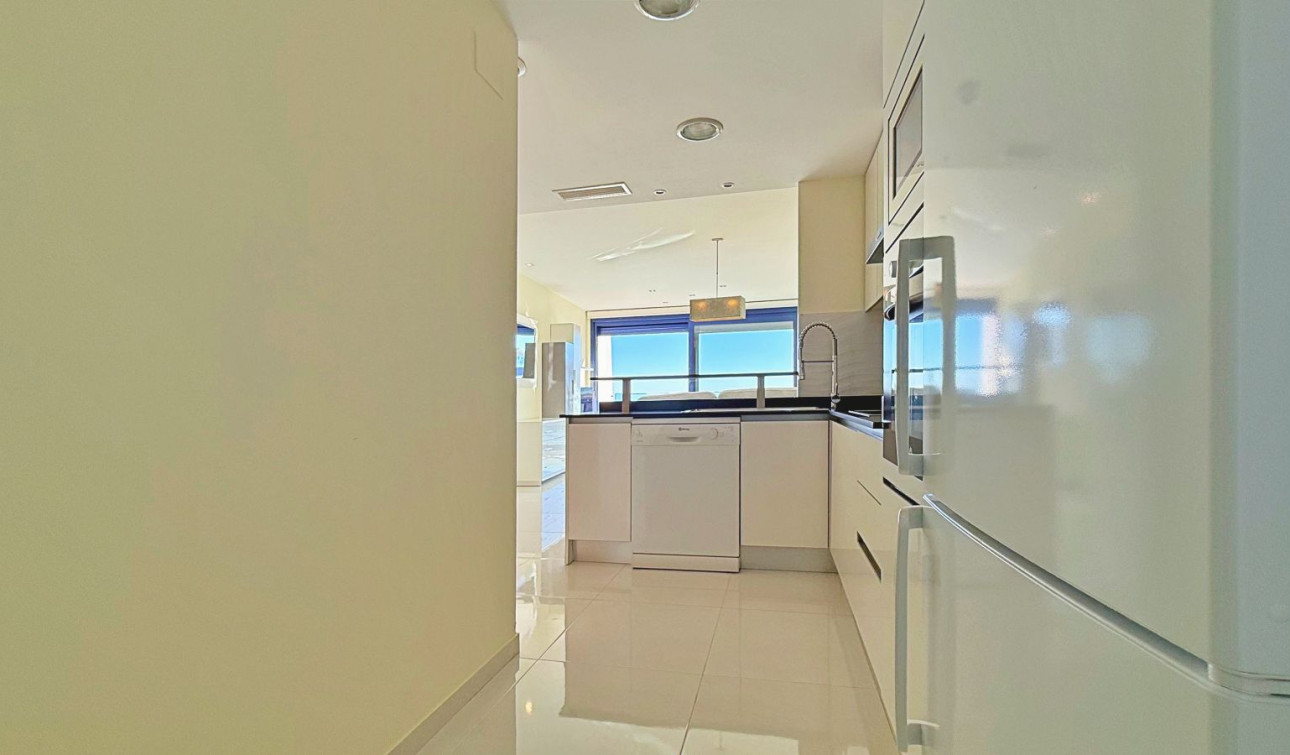 Resale - Apartment / Flat - Torrevieja - Punta Prima