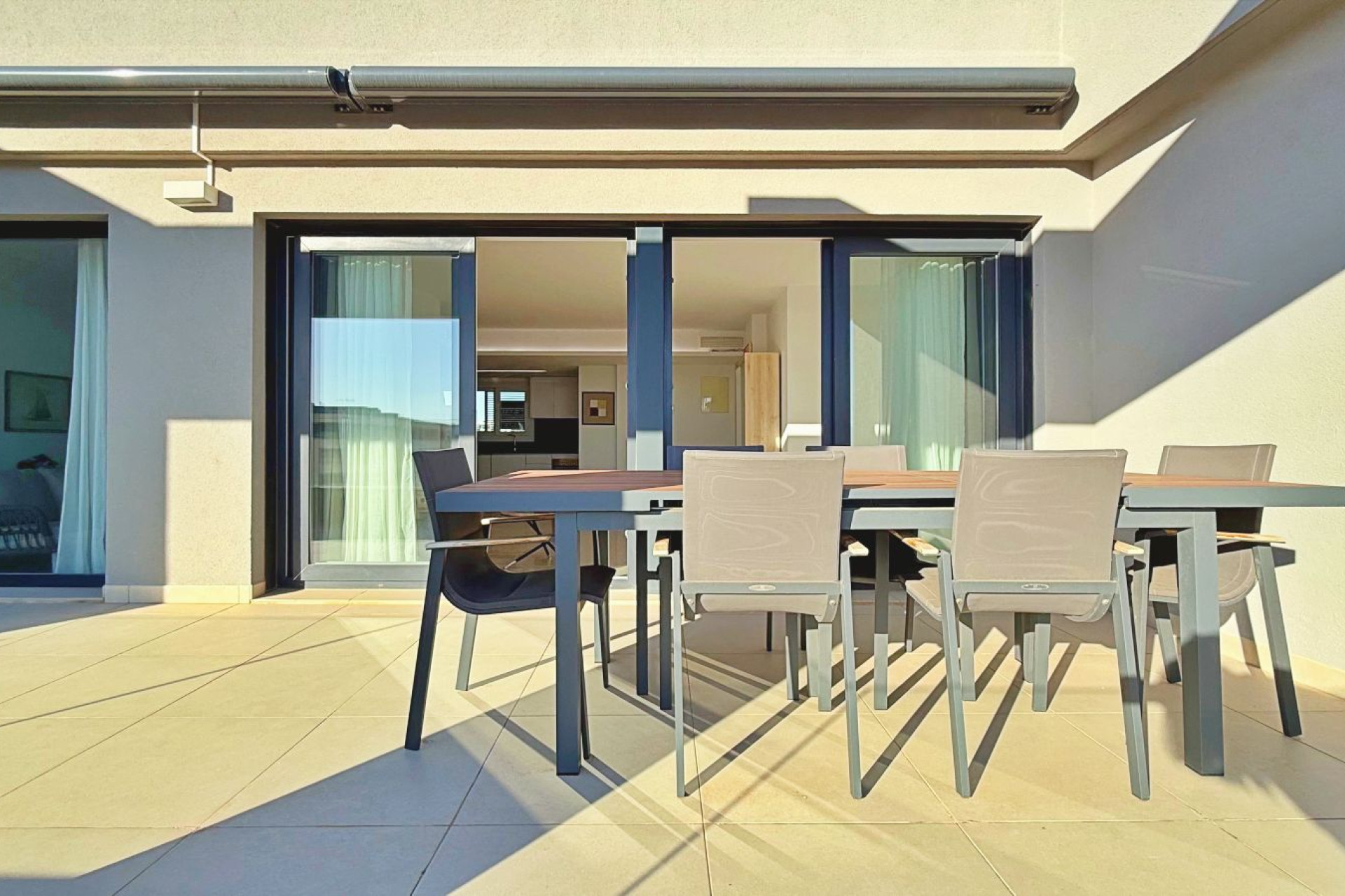 Resale - Apartment / Flat - Torrevieja - Punta Prima