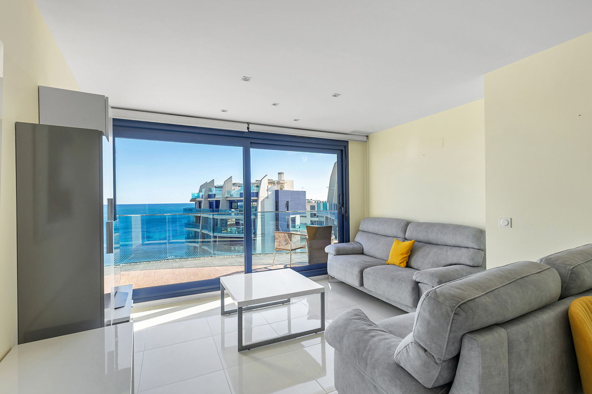 Resale - Apartment / Flat - Torrevieja - Punta Prima