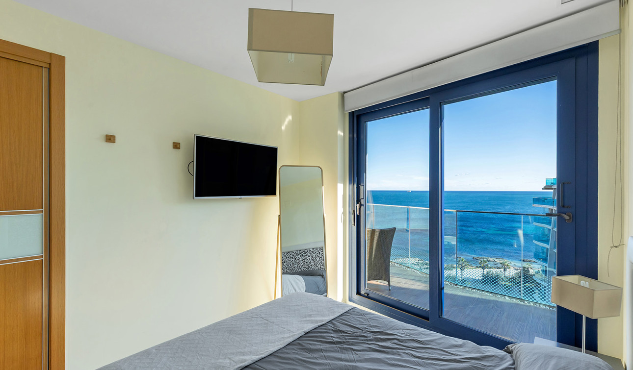 Resale - Apartment / Flat - Torrevieja - Punta Prima