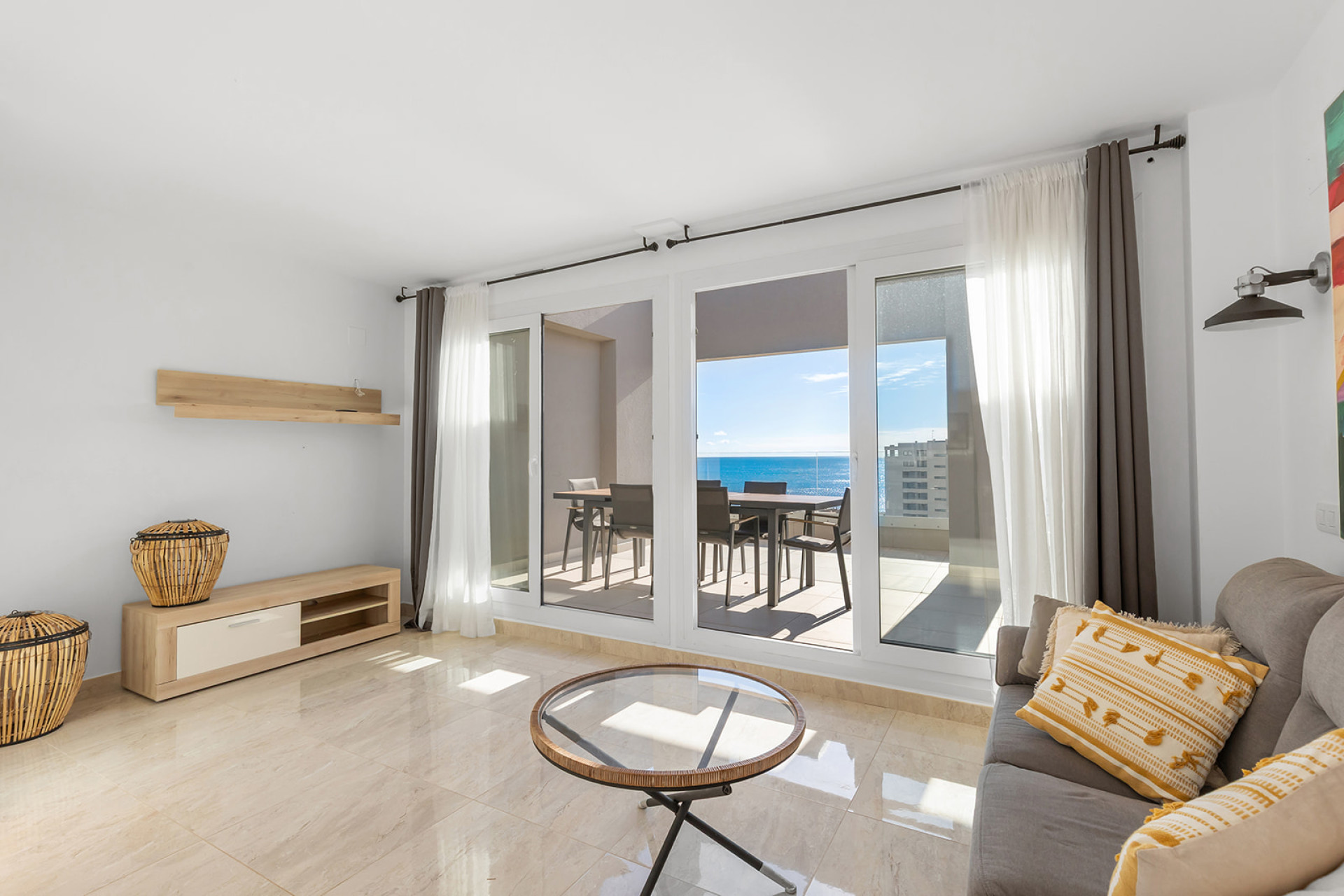 Resale - Apartment / Flat - Torrevieja - Punta Prima
