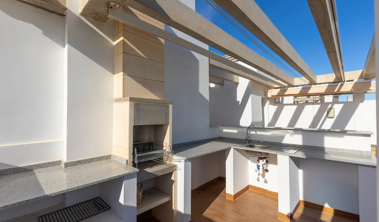 Resale - Apartment / Flat - Torrevieja - Punta Prima