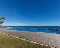 Resale - Apartment / Flat - Torrevieja - Punta Prima