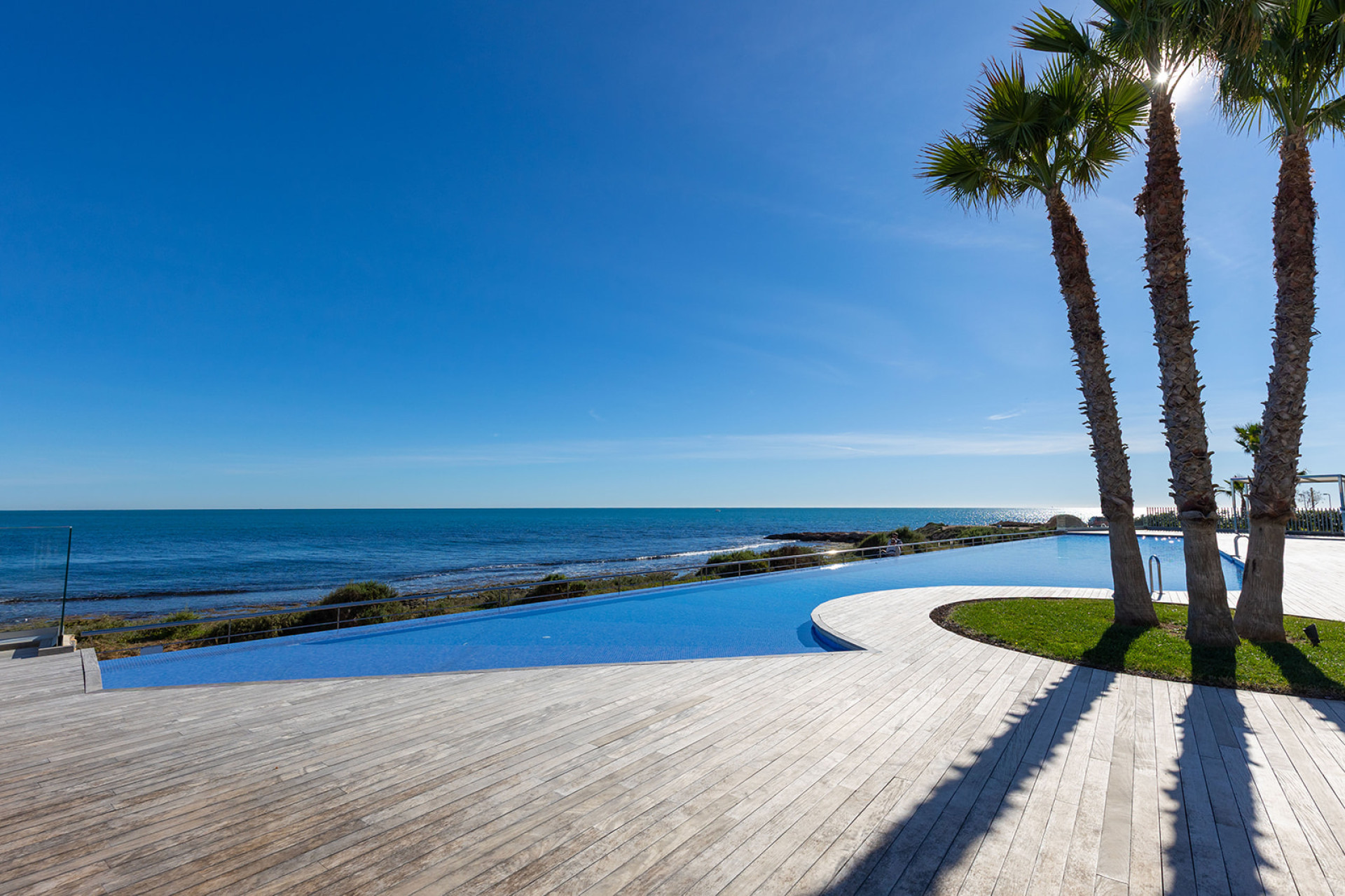 Resale - Apartment / Flat - Torrevieja - Punta Prima