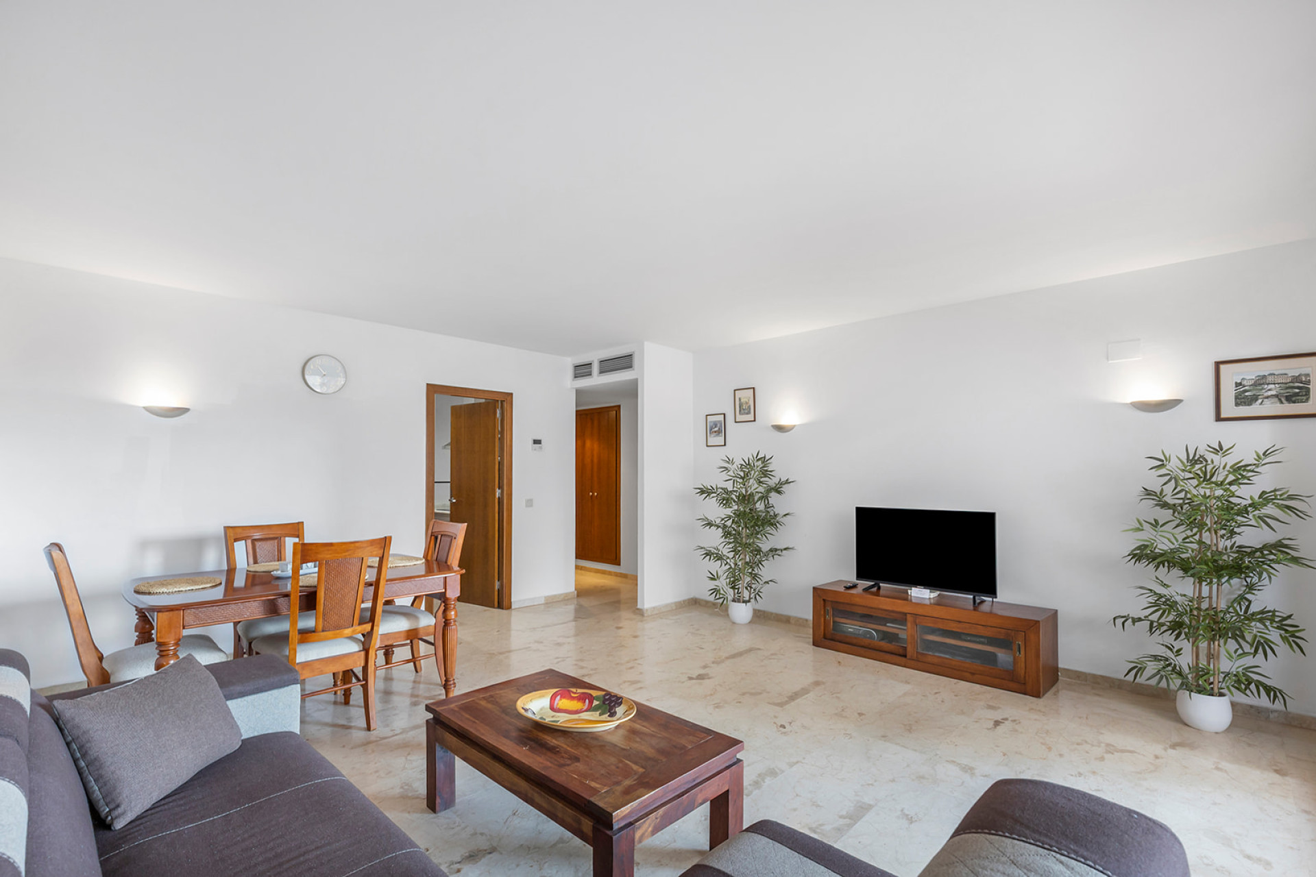 Resale - Apartment / Flat - Torrevieja - Punta Prima