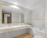 Resale - Apartment / Flat - Torrevieja - Punta Prima