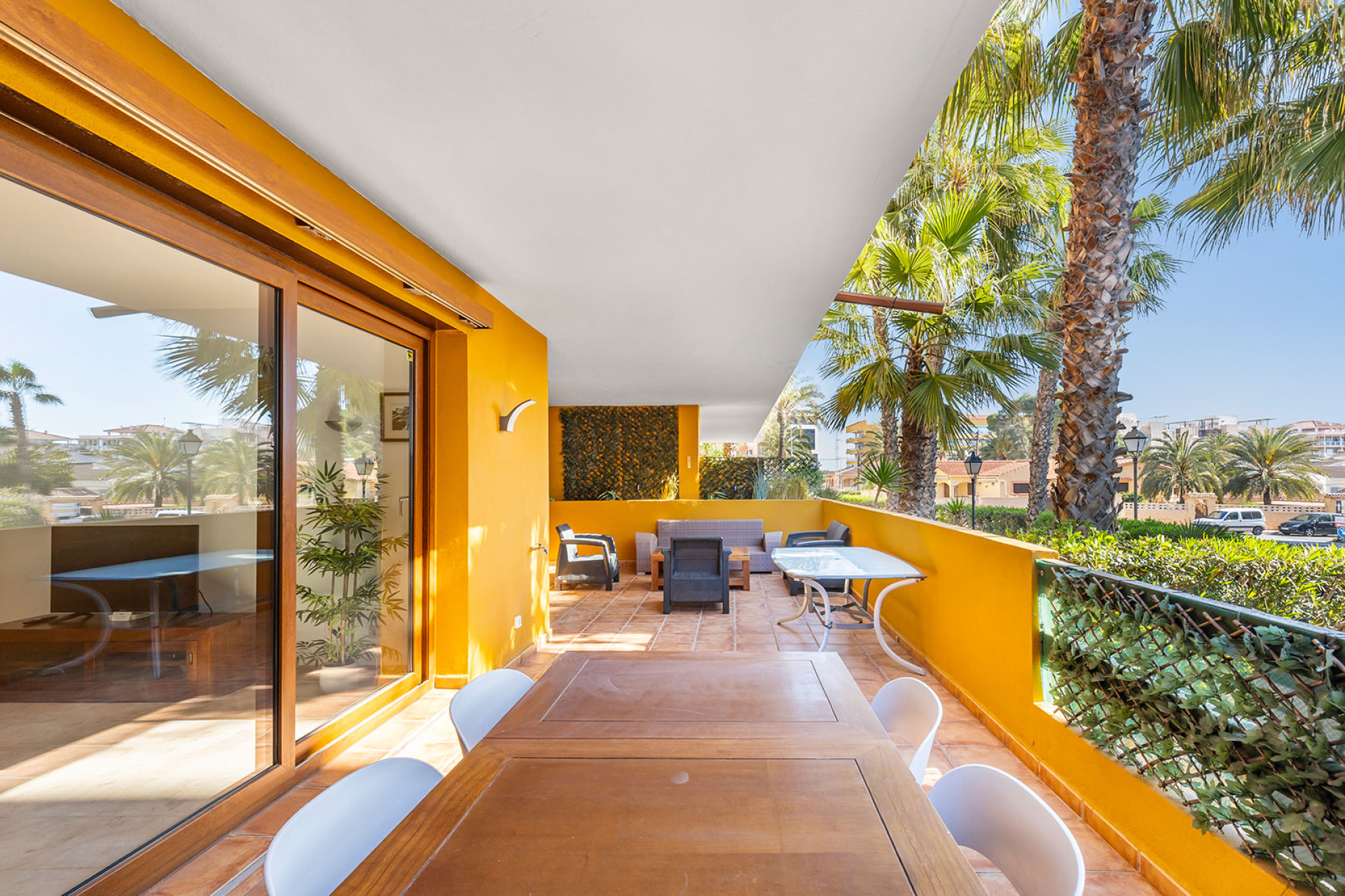 Resale - Apartment / Flat - Torrevieja - Punta Prima