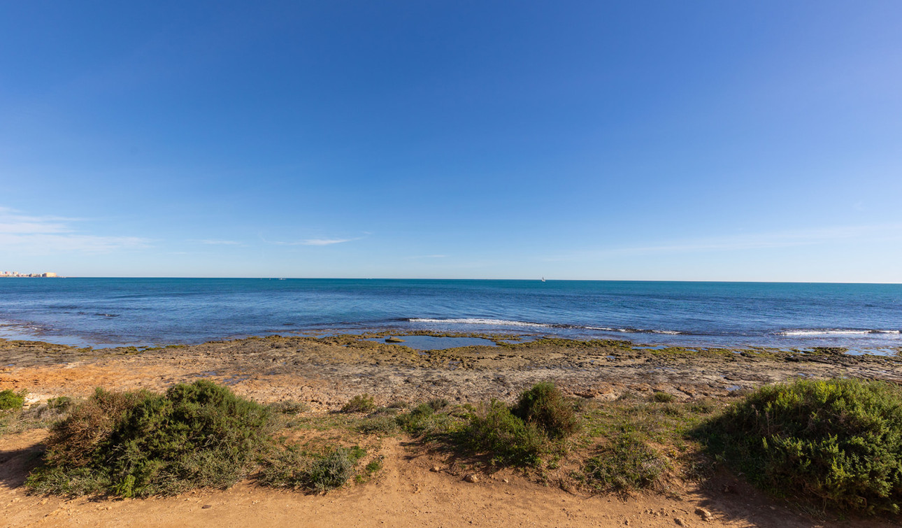 Resale - Apartment / Flat - Torrevieja - Punta Prima