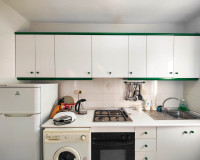 Resale - Apartment / Flat - Torrevieja - Punta Prima