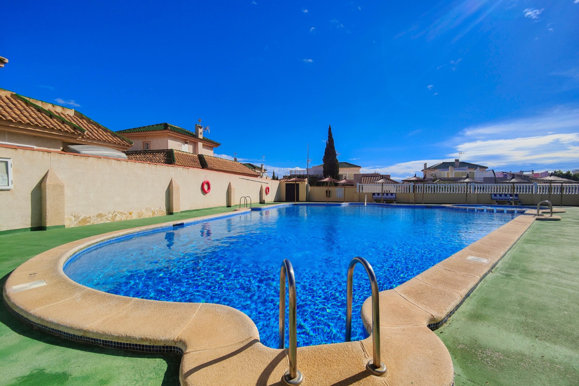 Resale - Apartment / Flat - Torrevieja - Punta Prima