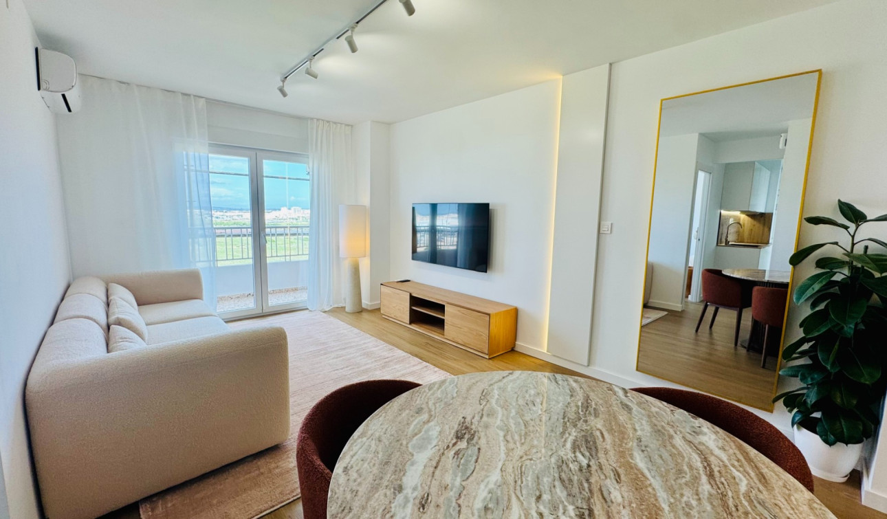 Resale - Apartment / Flat - Torrevieja - Punta Prima