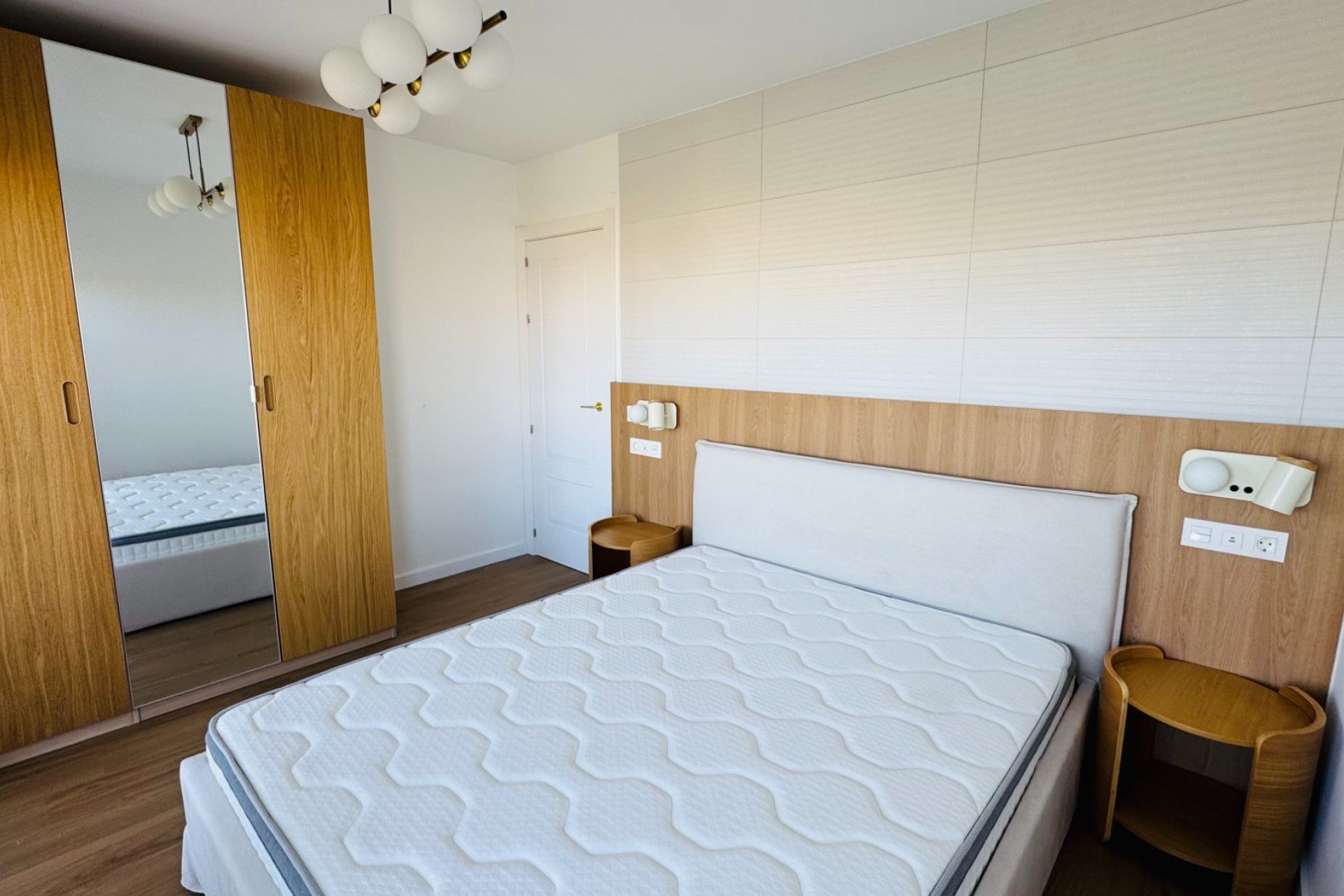Resale - Apartment / Flat - Torrevieja - Punta Prima