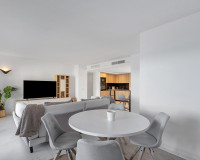 Resale - Apartment / Flat - Torrevieja - Punta Prima