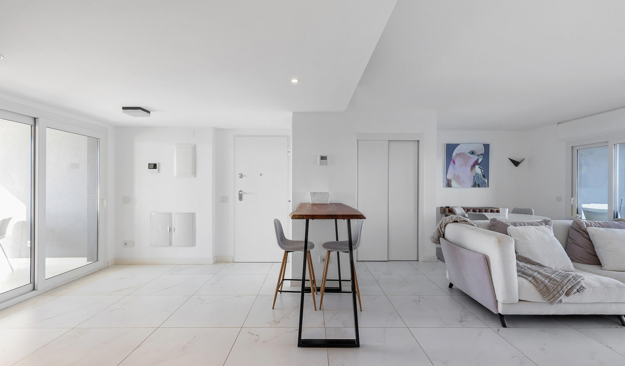Resale - Apartment / Flat - Torrevieja - Punta Prima