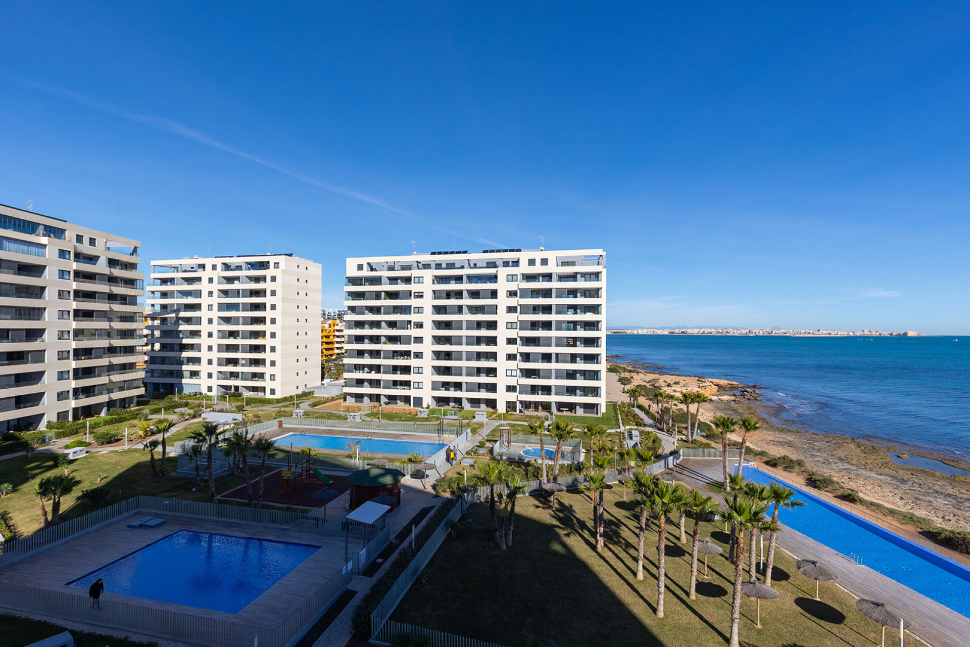 Resale - Apartment / Flat - Torrevieja - Punta Prima