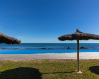 Resale - Apartment / Flat - Torrevieja - Punta Prima