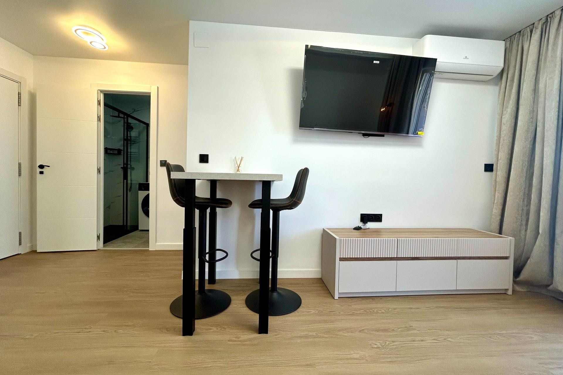 Resale - Apartment / Flat - Torrevieja - Punta prima