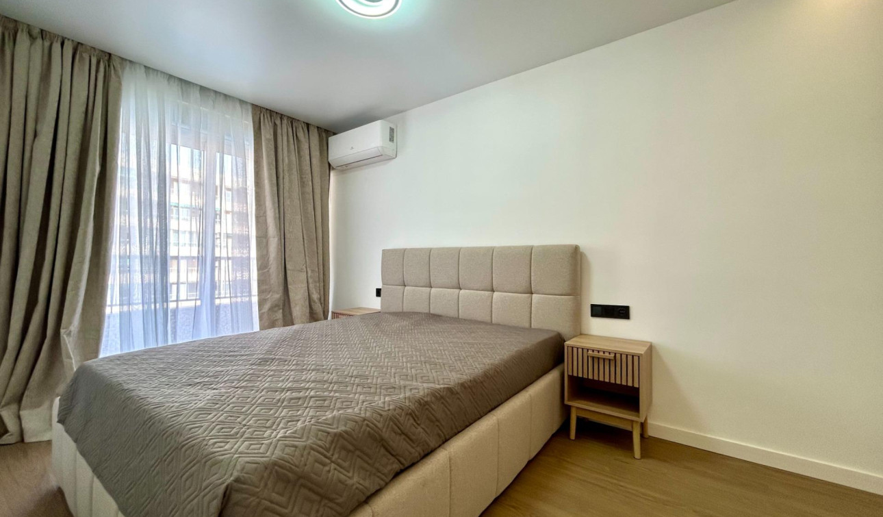 Resale - Apartment / Flat - Torrevieja - Punta prima