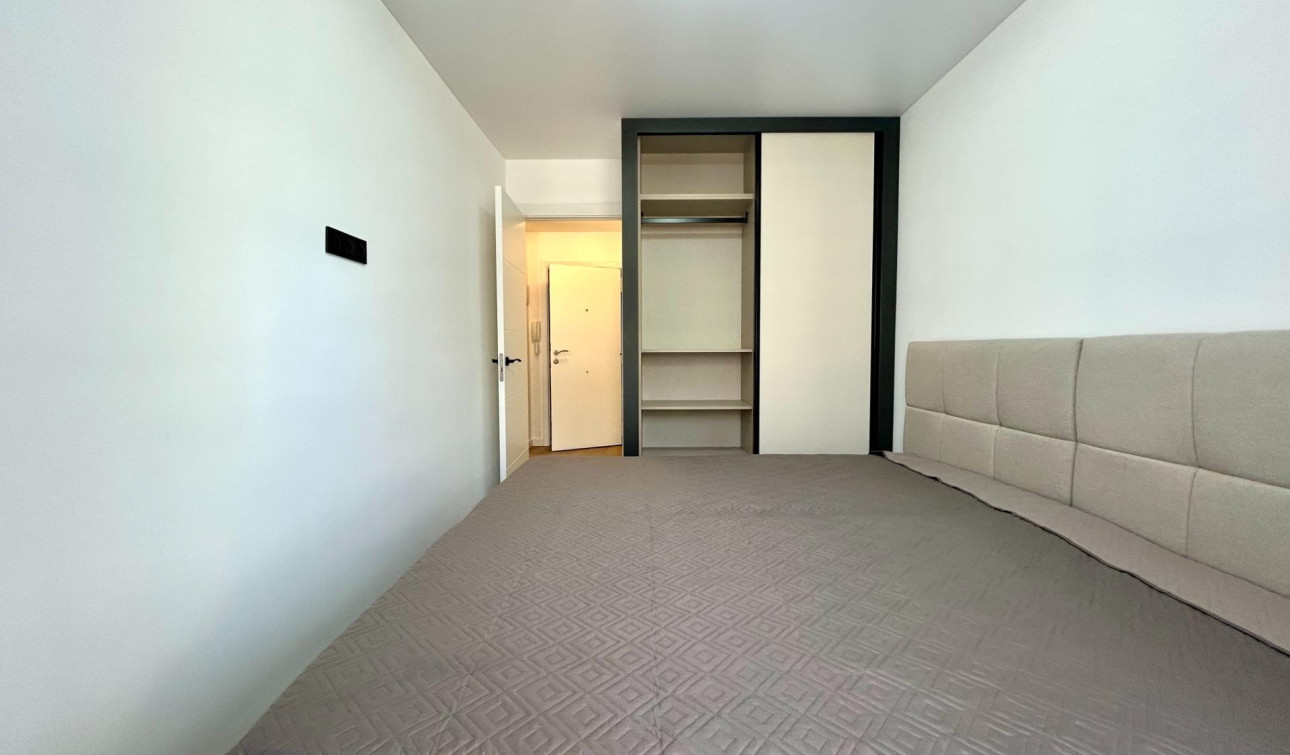 Resale - Apartment / Flat - Torrevieja - Punta prima