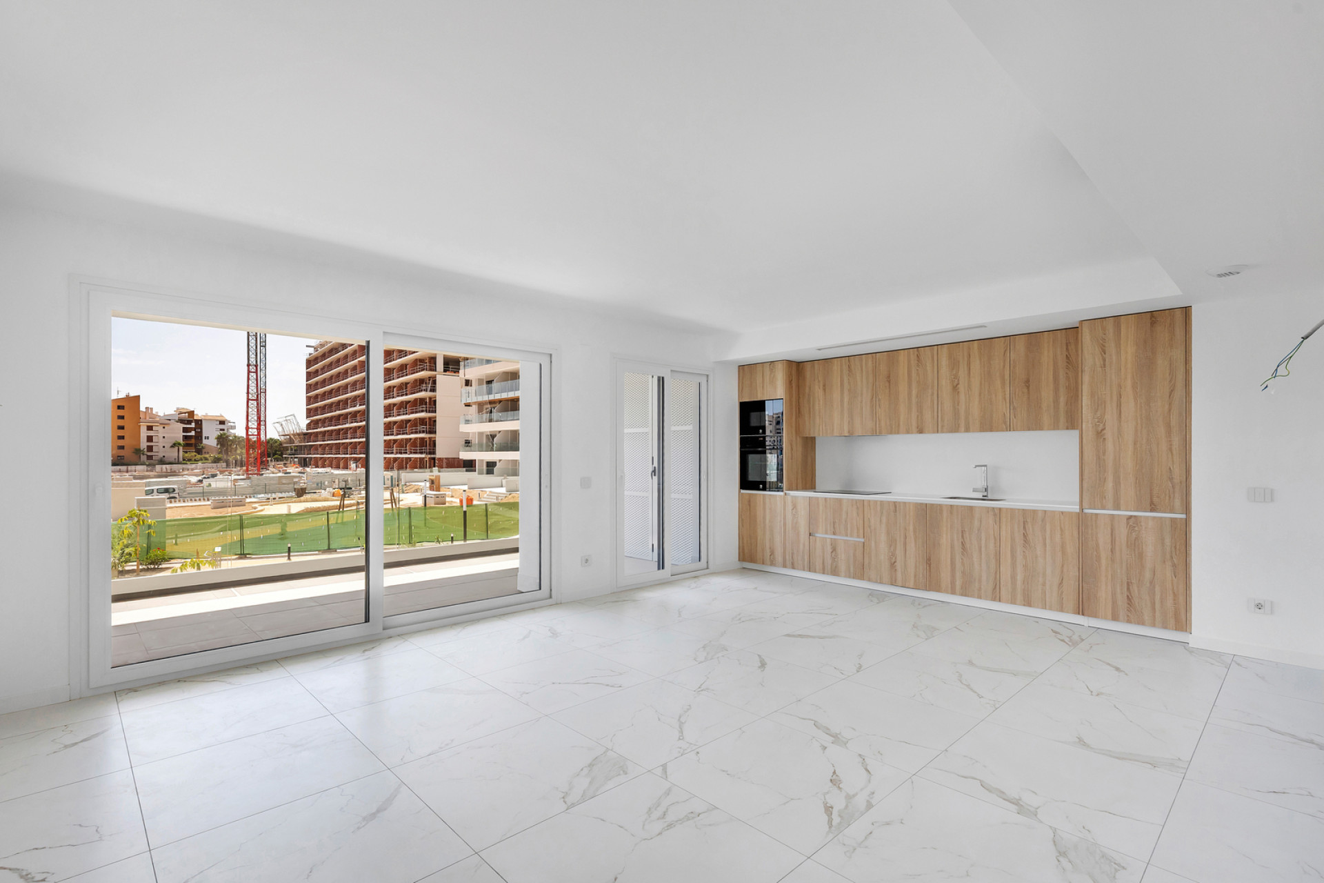 Resale - Apartment / Flat - Torrevieja - Punta Prima