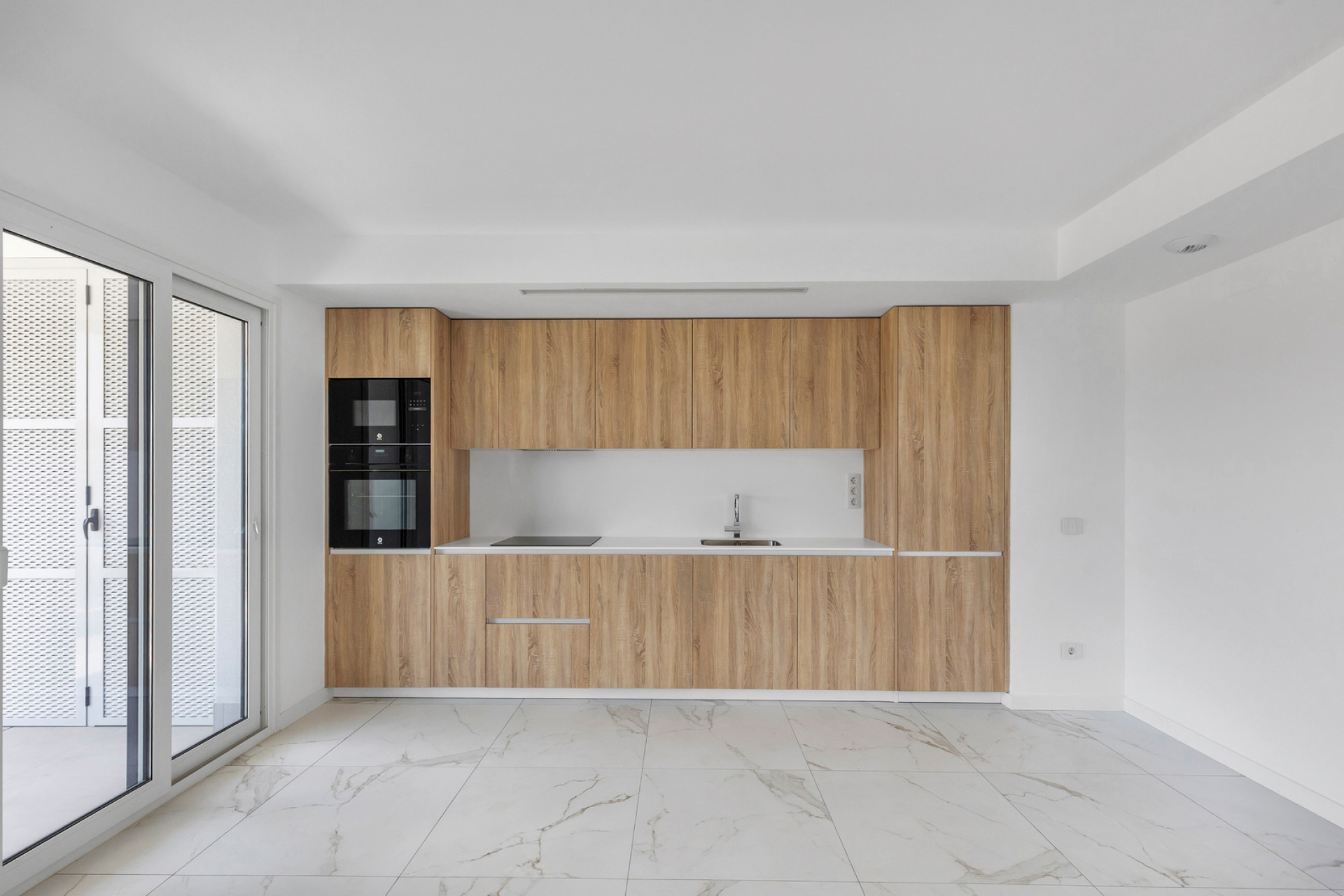 Resale - Apartment / Flat - Torrevieja - Punta Prima