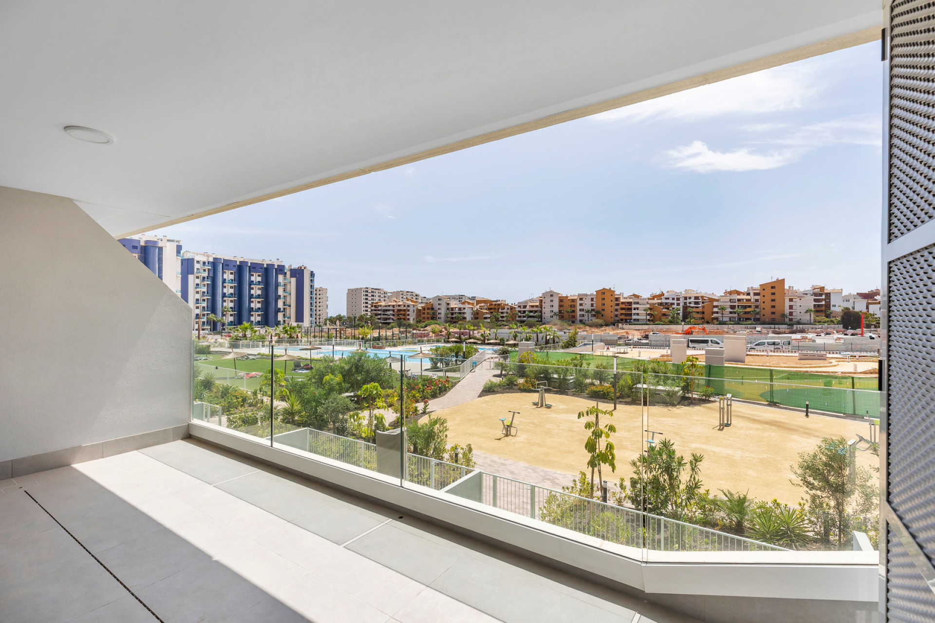 Resale - Apartment / Flat - Torrevieja - Punta Prima