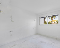 Resale - Apartment / Flat - Torrevieja - Punta Prima
