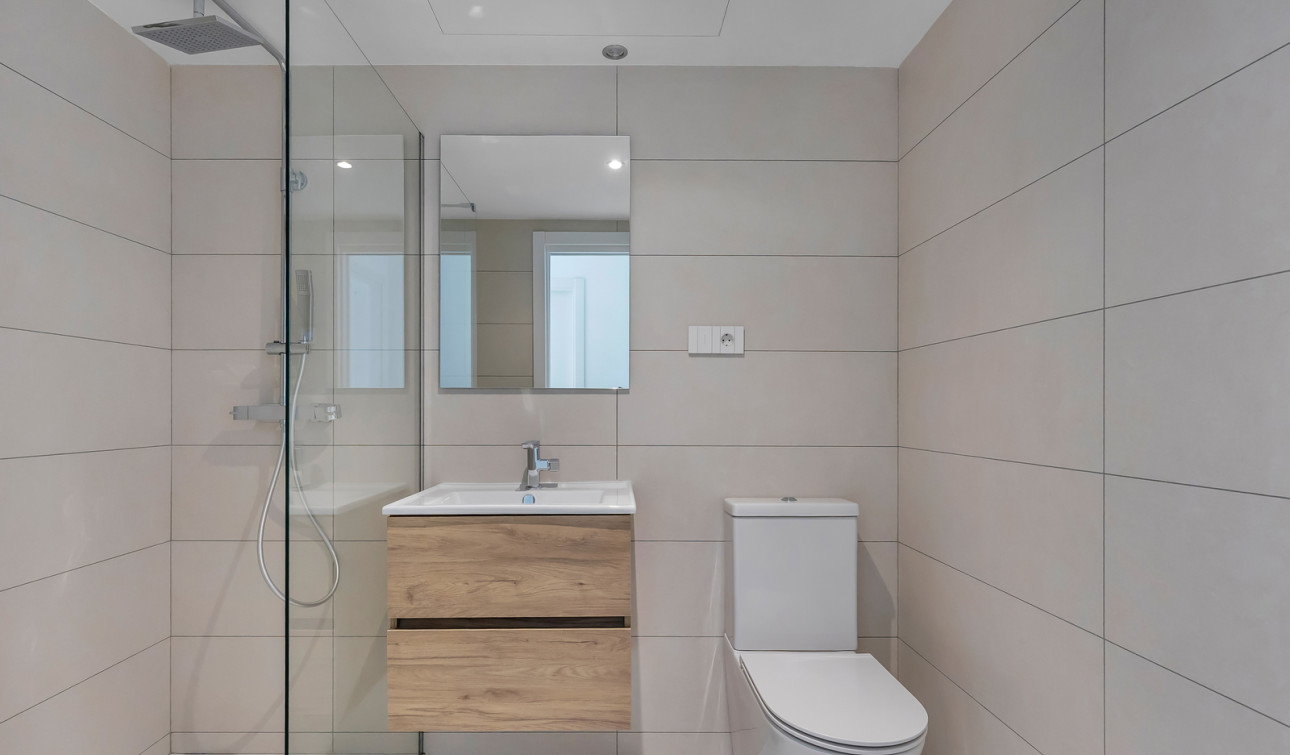 Resale - Apartment / Flat - Torrevieja - Punta Prima