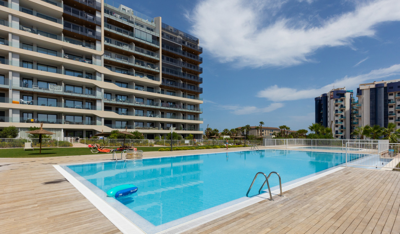 Resale - Apartment / Flat - Torrevieja - Punta Prima