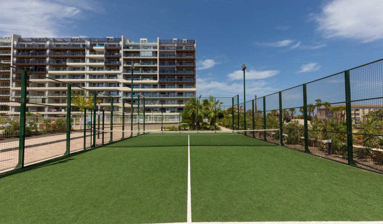 Resale - Apartment / Flat - Torrevieja - Punta Prima