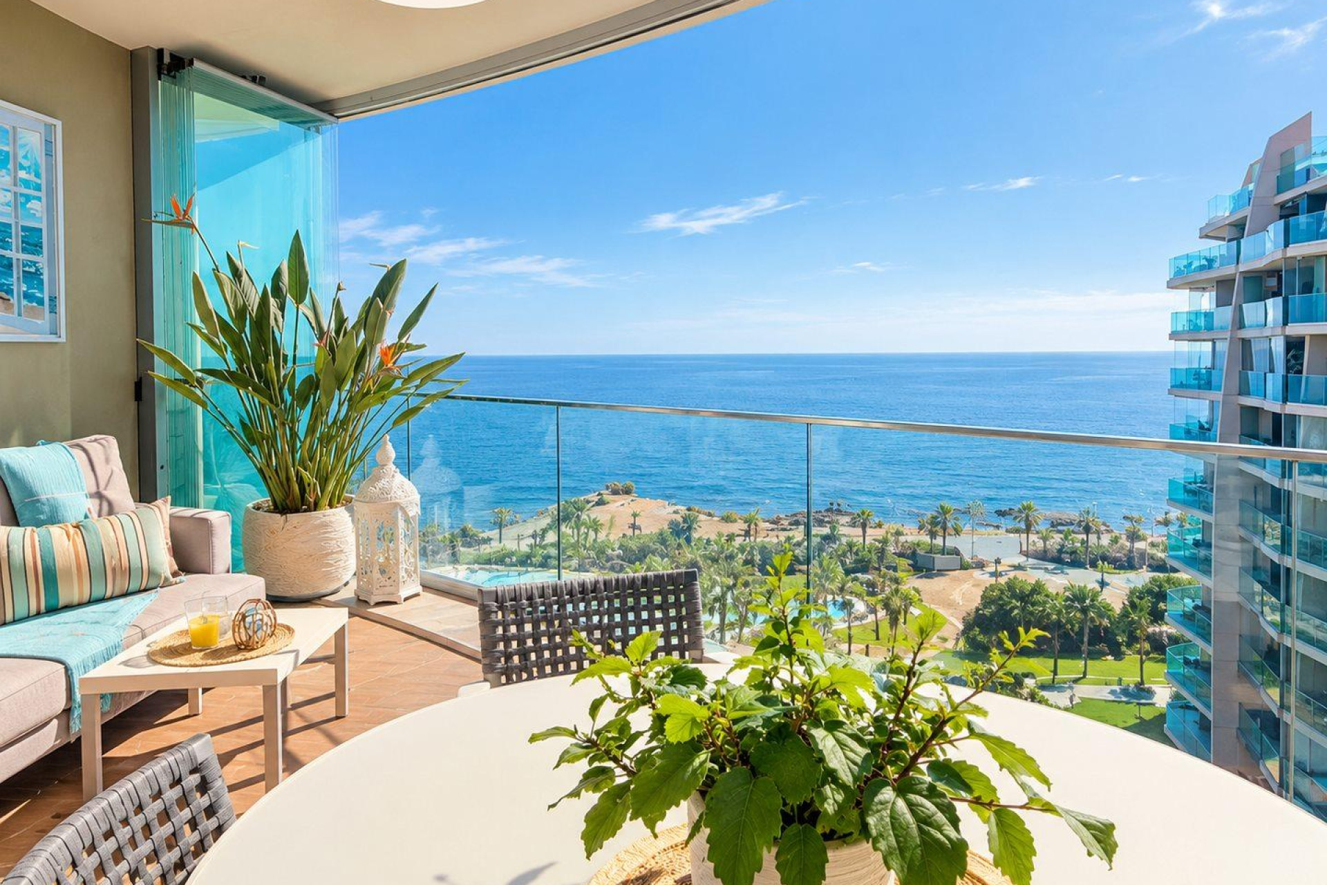 Resale - Apartment / Flat - Torrevieja - Punta Prima