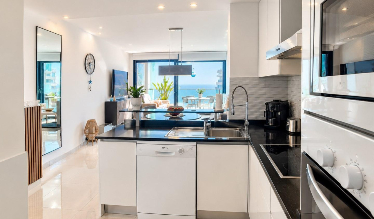 Resale - Apartment / Flat - Torrevieja - Punta Prima