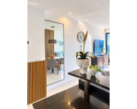 Resale - Apartment / Flat - Torrevieja - Punta Prima