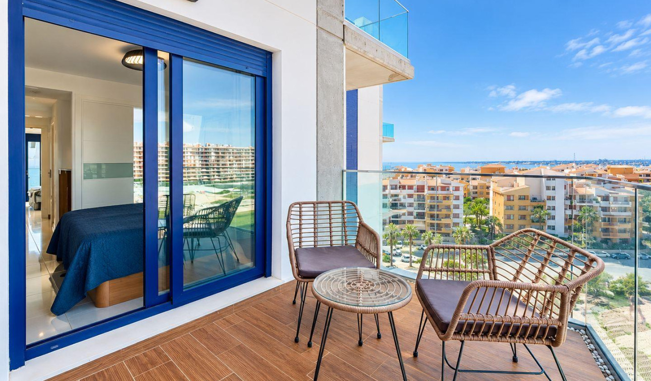 Resale - Apartment / Flat - Torrevieja - Punta Prima
